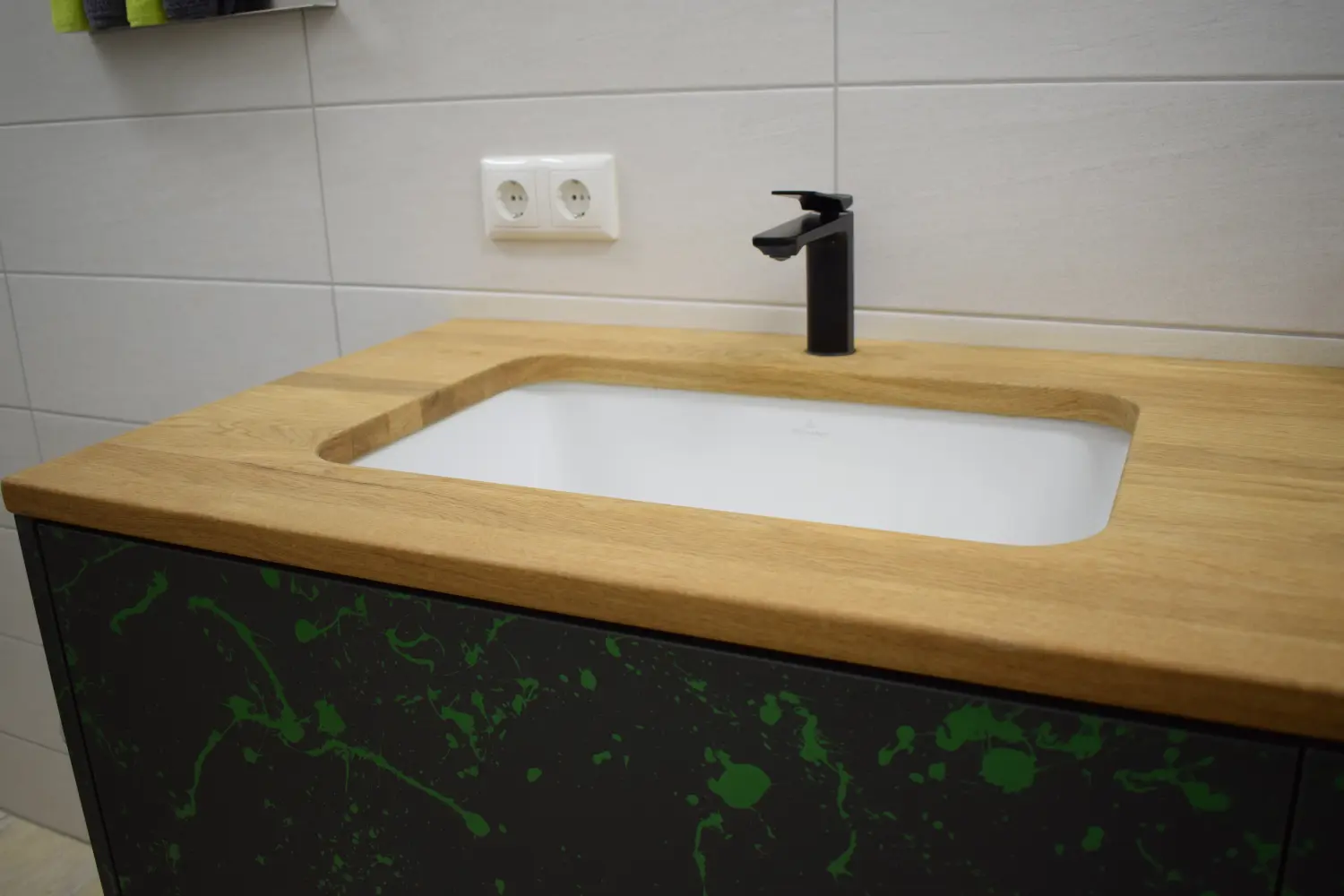 Innenausbau und Ladengestaltung von Schreinerei Haßiepen Woodworks