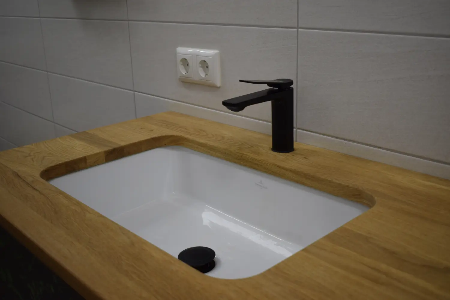 Badezimmerrevonation von der Schreinerei Haßiepen Woodworks