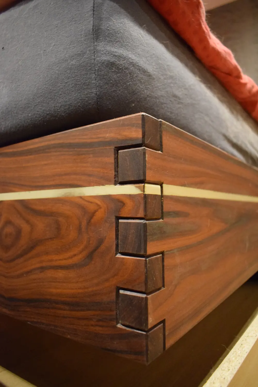 Innenausbau und Ladengestaltung von Schreinerei Haßiepen Woodworks